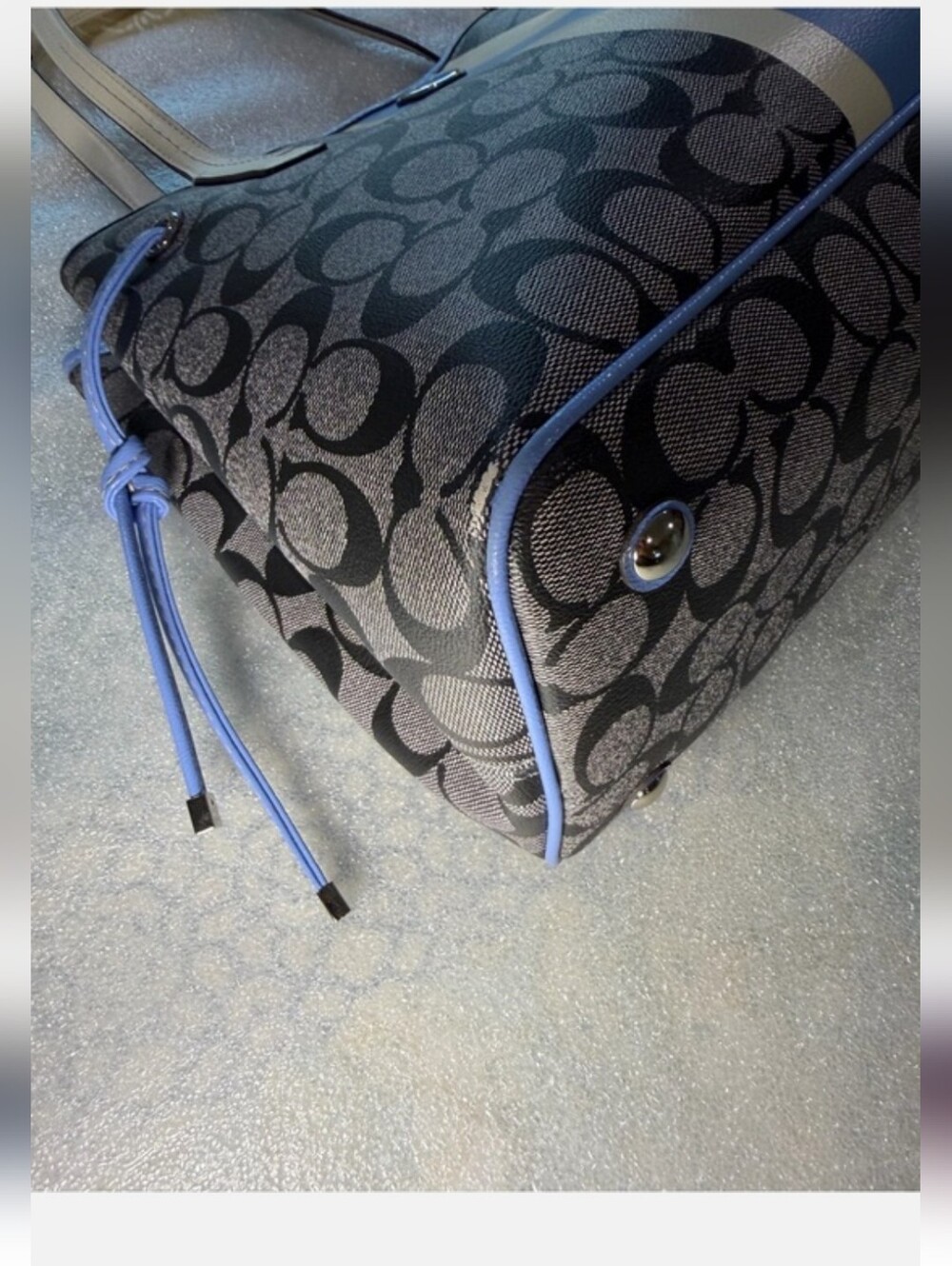 Authentic Coach Signature Canvas Tote with Blue & Cream Stripe.Smoke Free Home - Picture 8 of 16